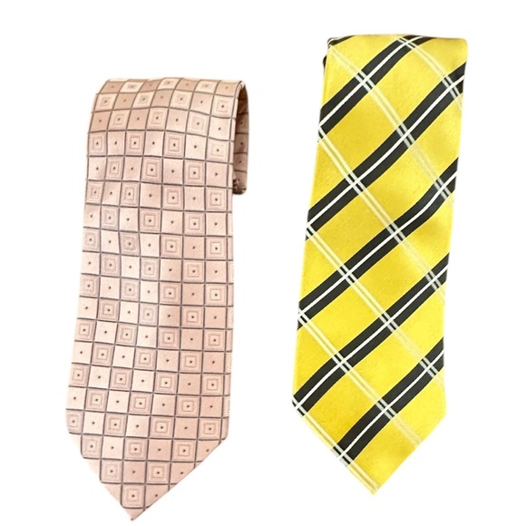 Donald J. Trump | (2) Men’s 100% Silk Signature Collection Luxury Neckties - Picture 2 of 10